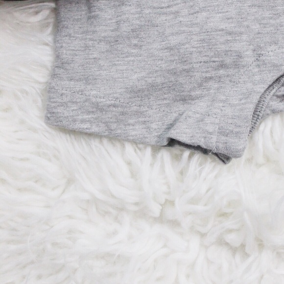 NWT Baby Gap Logo Raglan 2-in-1-One-Piece Romper - Picture 5 of 7